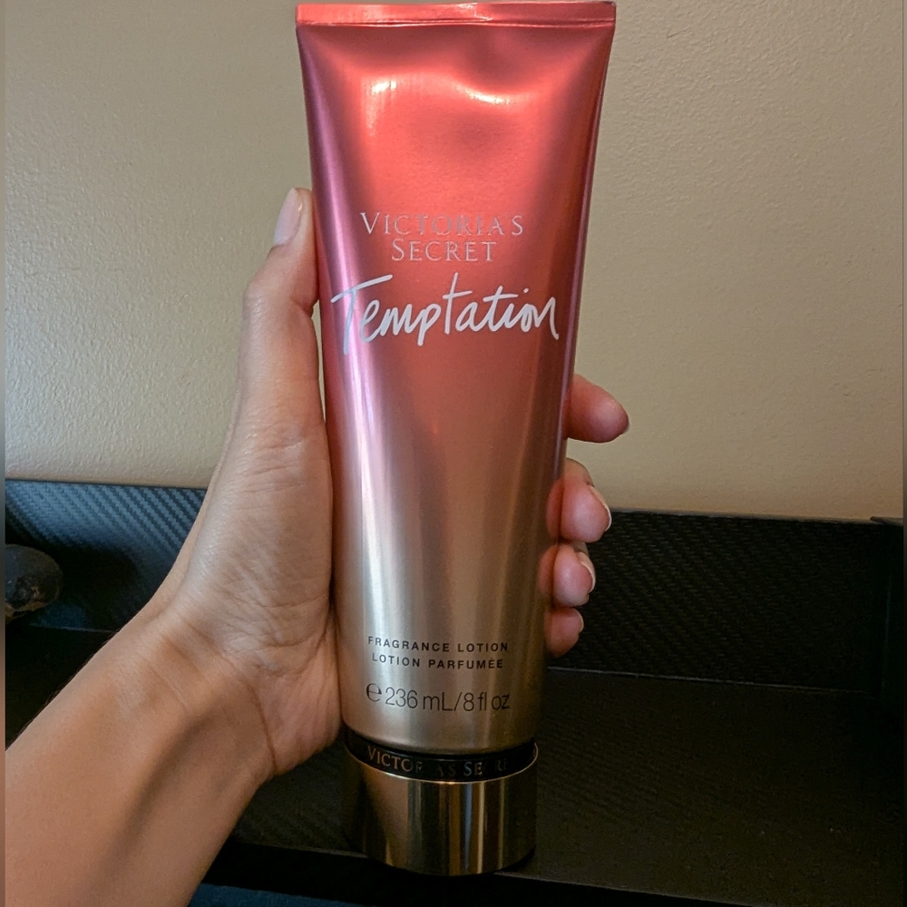 Victoria's Secret Lot - Picture 13 of 16